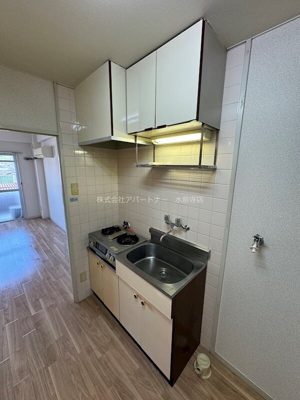 物件内観写真5　(２口コンロが置けます！)