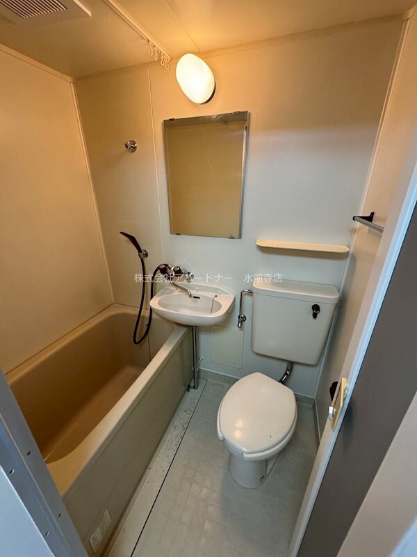 物件内観写真7　(シャワーカーテン取付可能！)