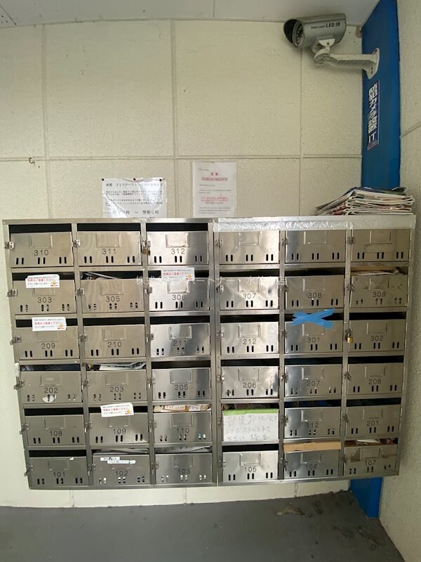 物件内観写真24　(1階に郵便受けがあります！)