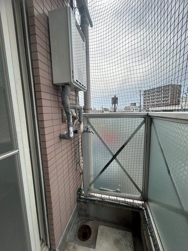 ベランダ(洗濯機置き場です！)