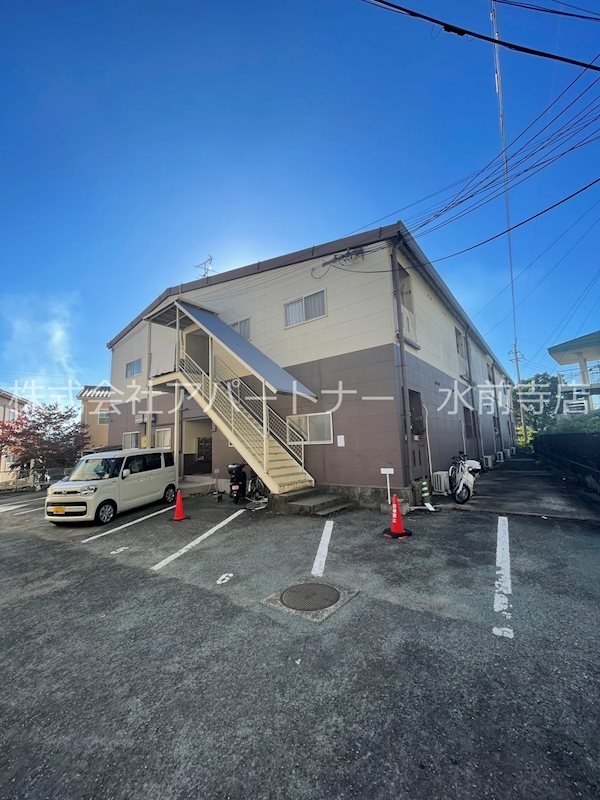 物件外観写真1　(セリーヌ参番館へようこそ！)