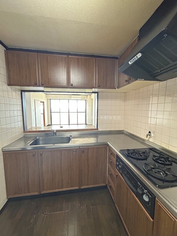 キッチン(独立したキッチンで、料理もはかどります！)