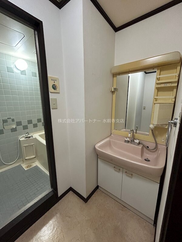 洗面所(独立洗面台があります！)