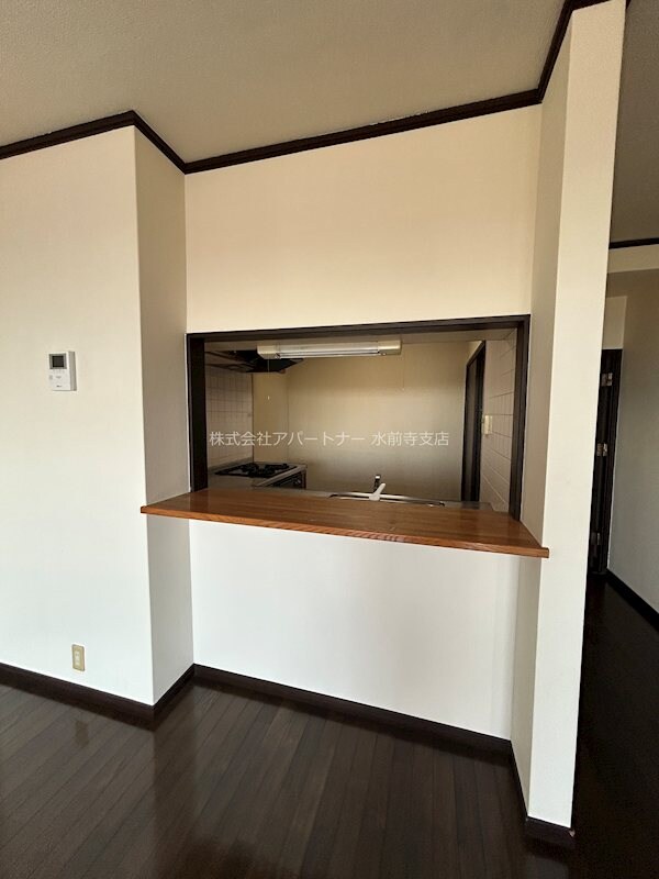 リビング(カウンターキッチンでリビングの様子が見えます！)