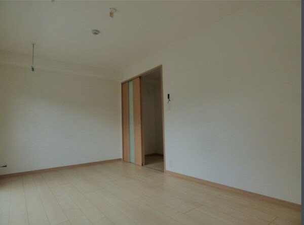 その他(※イメージ　　写真は現状優先です。実際のお部屋は反転しており)