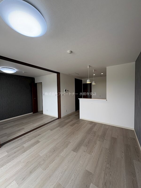 物件内観写真5　(人気のカウンターキッチン！)