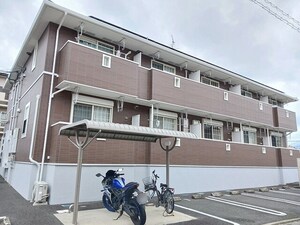 レジデンス西原８１外観写真