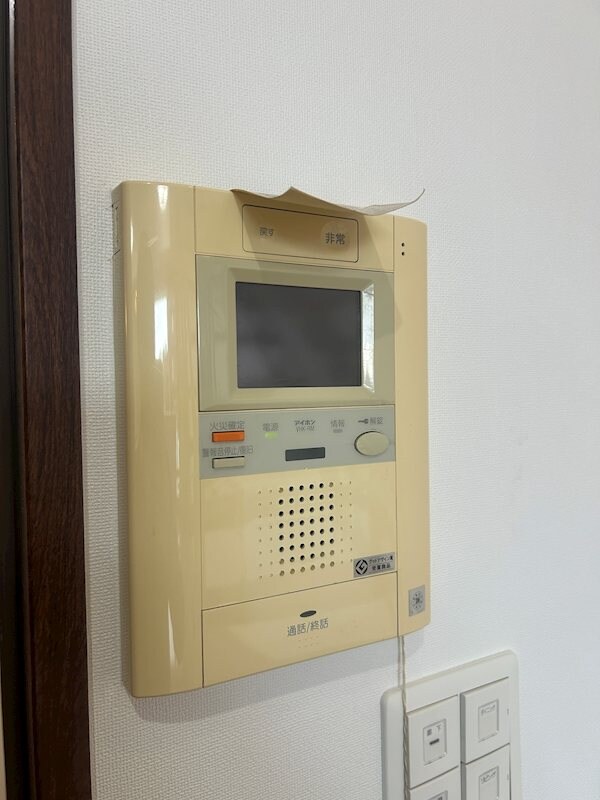 その他設備(来客の顔が見えるモニター付きインターホンです！)