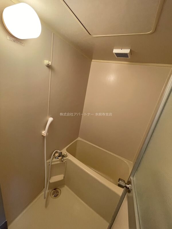 物件内観写真6　(清潔感のある広々バスルームです！)