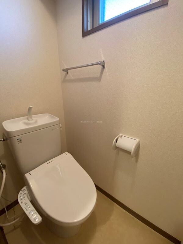 物件内観写真10　(清潔感のあるトイレです！)