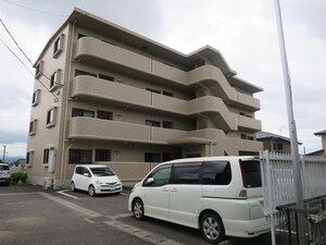 メゾンルミエールII外観写真
