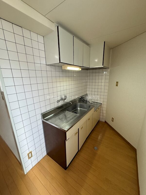 物件内観写真4　(2口ガスコンロ設置可能！)