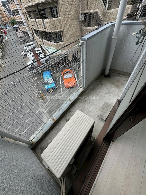 物件内観写真9　(室外洗濯機置き場！)