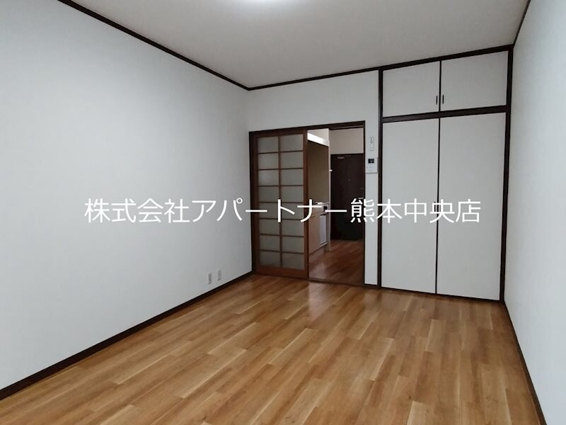 物件内観写真8　(洋室７帖の広々タイプ)