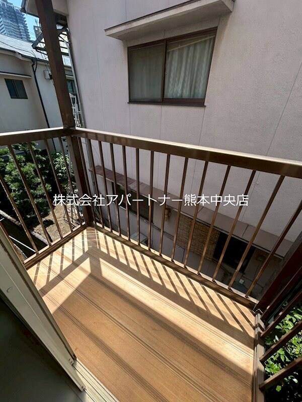 物件内観写真8　(ベランダ)