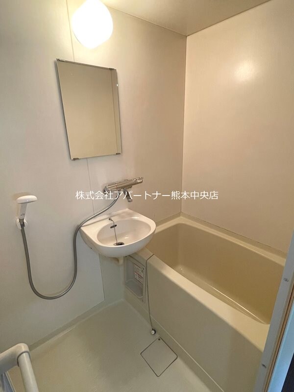 物件内観写真6　(使い易い洗面台付き☆)