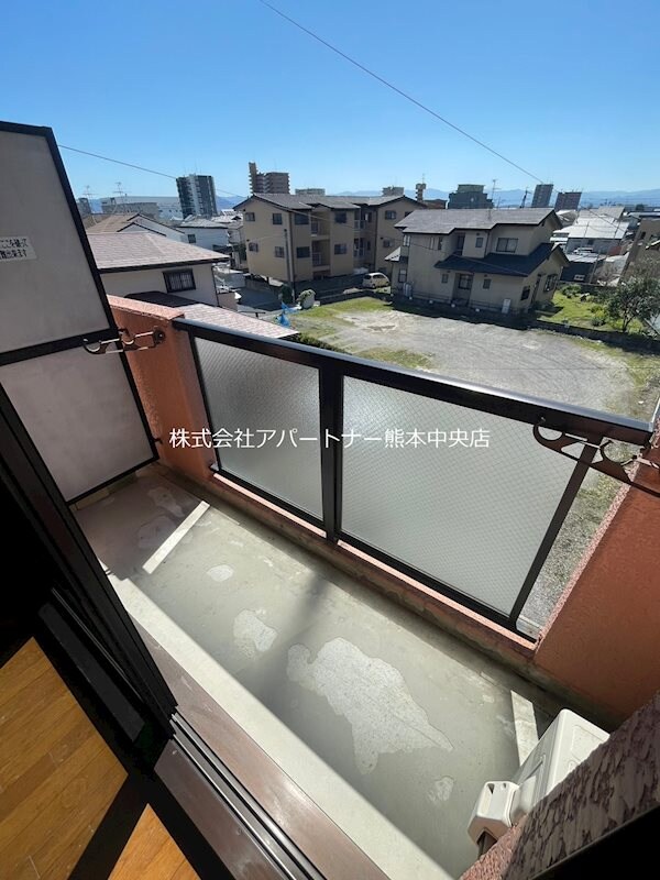 物件内観写真9　(南向き、日当たり良好)