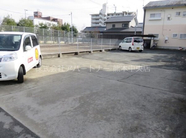 駐車場(※別部屋になります)