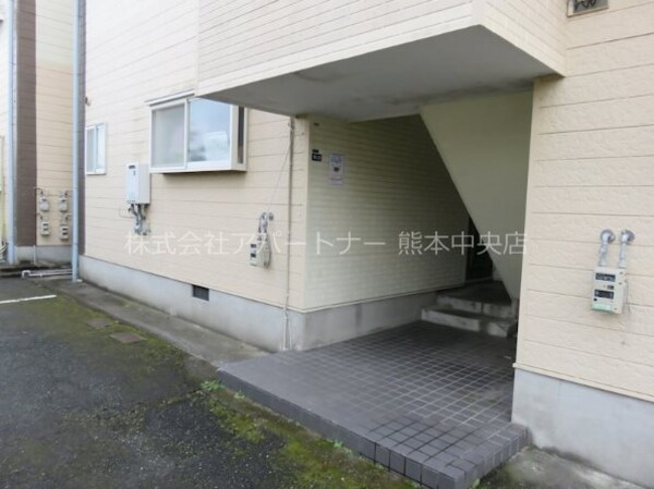 エントランス(※別部屋になります)