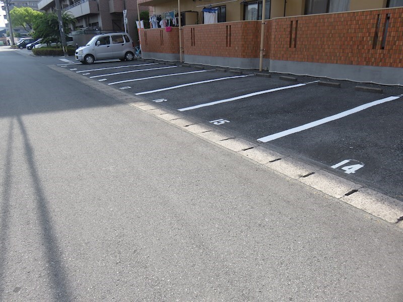 駐車場(敷地内駐車場確保出来ます☆)