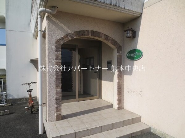 エントランス(エントランス入口です。)