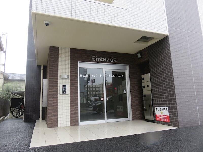 物件外観写真1　(全戸南向きで陽当り良好♪)