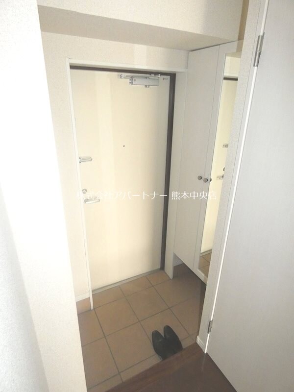 物件内観写真8　(綺麗な玄関です☆)
