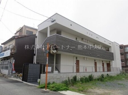 ダイバーシティ本荘外観写真