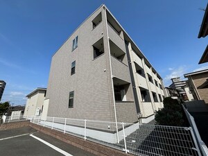 ポスタリティ・ハイツ外観写真