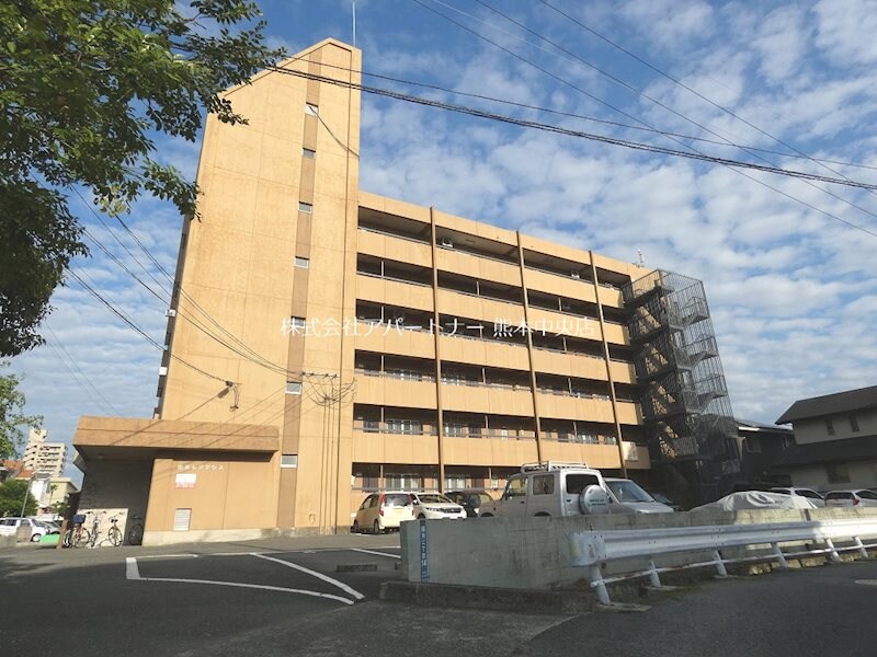 物件外観写真1　(出水レジデンス)