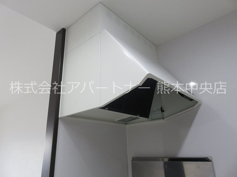 物件内観写真18　(もちろん！レンジフードも完備！)