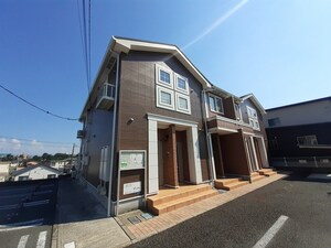 パインヒルズＢ外観写真