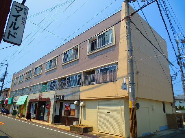 アムール・ダイエイ