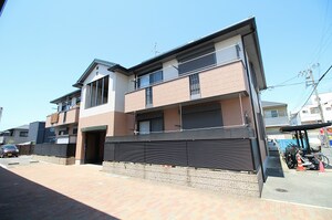 グランシード鶴原　Ａ棟Ｂ棟外観写真