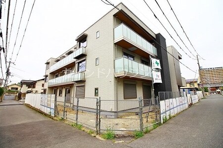 シャーメゾン泉佐野外観写真