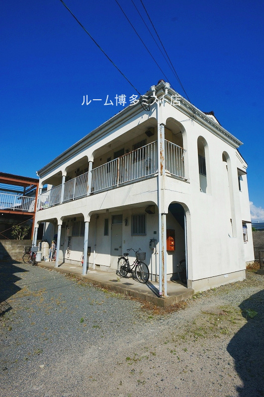 ウイング板付