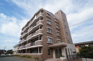 シャルマンイースト弐千外観写真