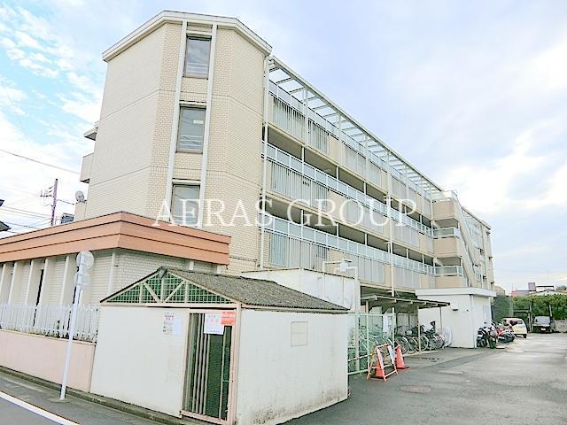 ジュノー・ムカイ