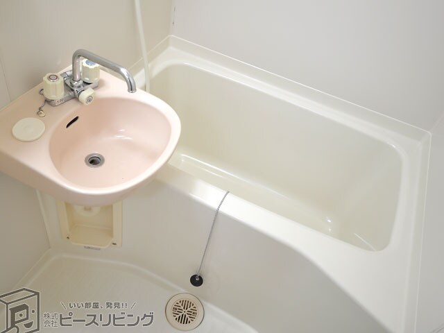 物件内観写真8　(グランディール矢三D ※同タイプの室内写真です)