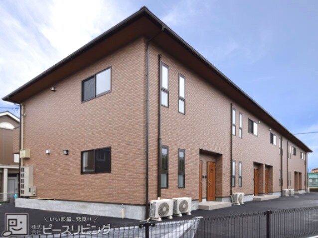 物件外観写真1　(ピース リベルタ 川内北原)