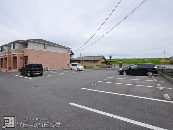 駐車場(ペットピア春日)