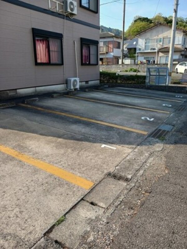 駐車場(駐車場完備です)