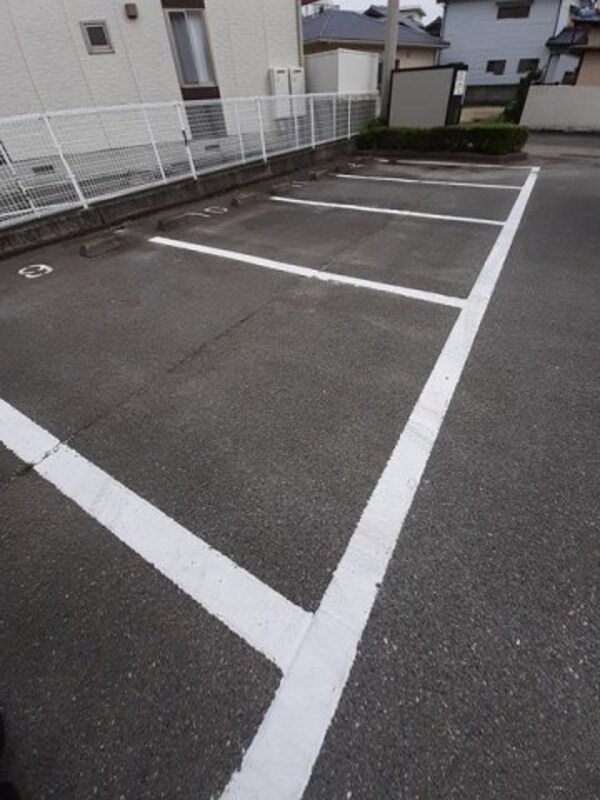 駐車場(駐車場完備です)