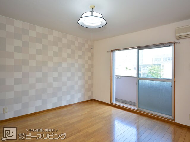 物件内観写真4　(※同室タイプの室内写真です。)