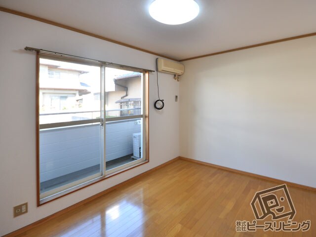 物件内観写真3　(ハイツしらゆり ※同タイプの室内写真です)