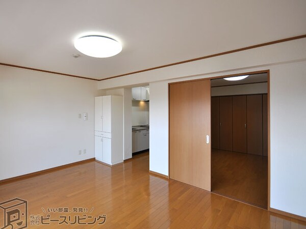内装他(グランドハイツ矢三 ※同タイプの室内写真です)