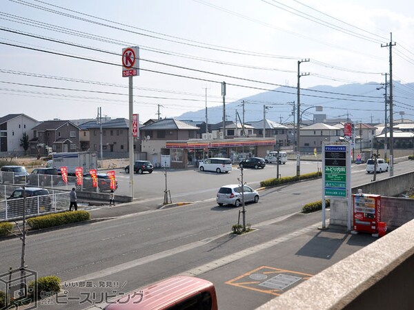 眺望(グランドハイツ矢三 ※同タイプの室内写真です)