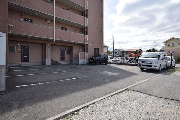 駐車場(ルミナス原)