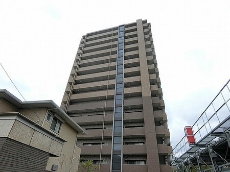 アルファステイツ助任本町外観写真