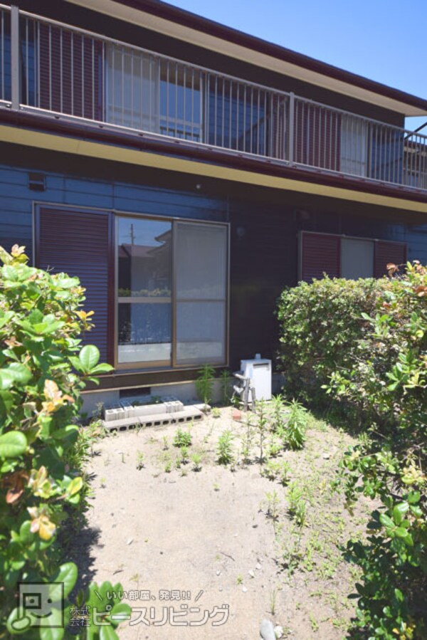 庭(リバータウン明神)